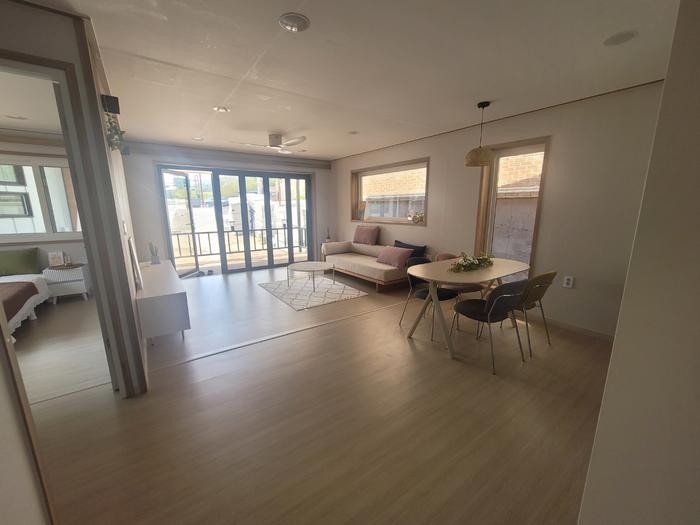 235149625_3TKvVIhl_b4f8c2f7704a9279461164446f4ed6df65c80a55.jpg 이미지크게보기