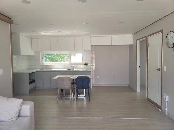 235149625_9eCqZjAL_2e3131d5c8b7dd0b9b422127ade54b1f3854816f.jpg 이미지크게보기