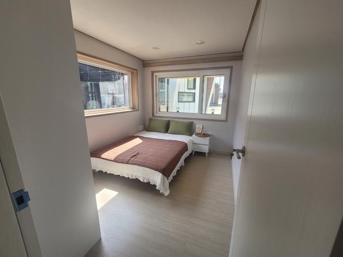 235149625_N4jitKlJ_aa0bbbd6d7c54f04f4d0405a75cdbc66b8dc905f.jpg 이미지크게보기