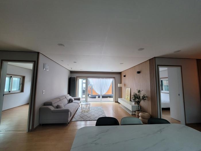 235149625_N9AgYLGp_d2c36eac2069450fec80bed25184ca183a2aa4c4.jpg 이미지크게보기