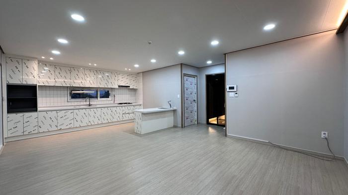 235149625_aB4HJFq6_94883bf60edffd31060463e169155ba6c690c9b3.jpg 이미지크게보기