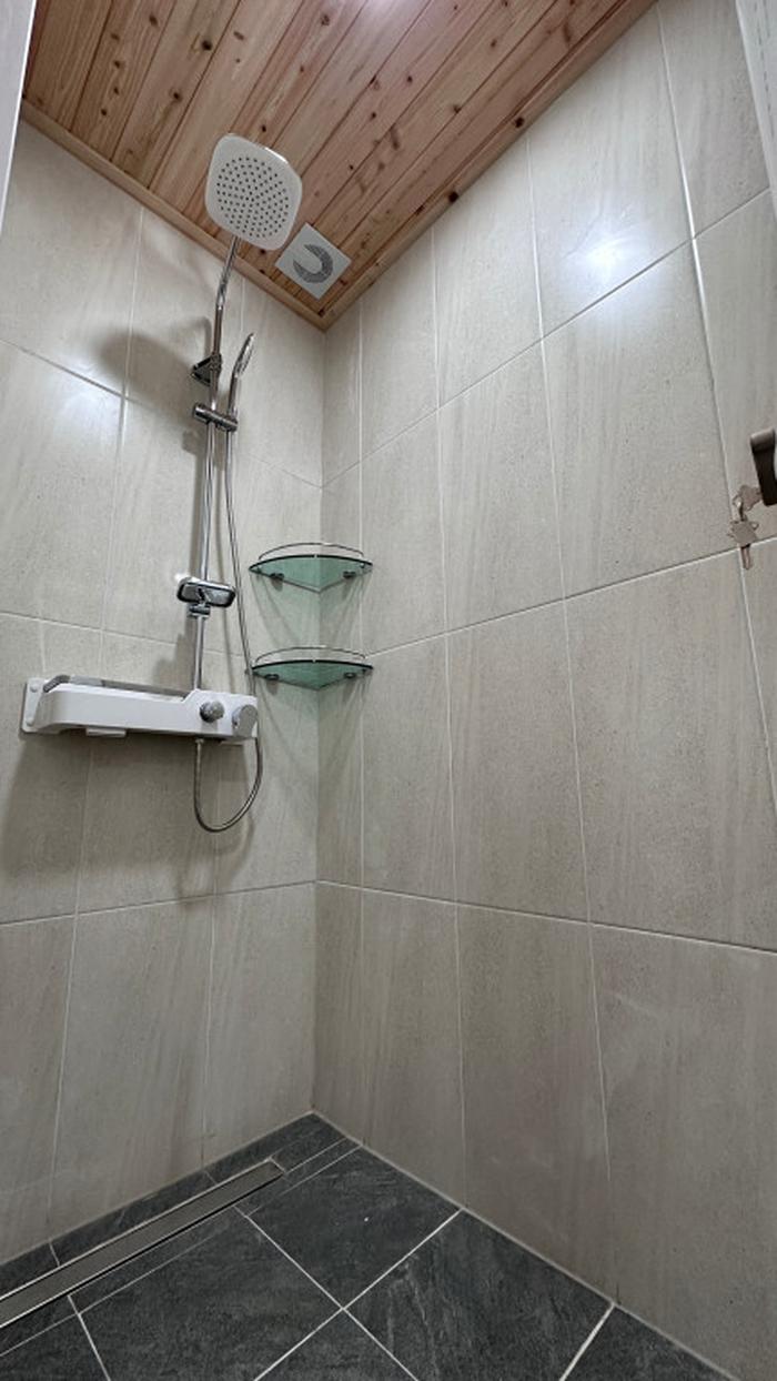 235149625_k2sViFZM_20563a7f20a3ae7a8cde566c0cc31efafb04c763.jpg 이미지크게보기