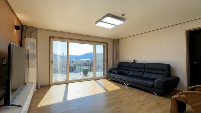 235149625_otp5RfuZ_6cd20f413309e0c976038fec64006952e4b2211d.jpg 이미지크게보기