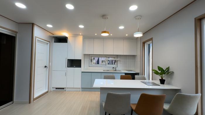 235149625_pohIX3lz_5eb9eb7902b68467e0dd2be30edef3408e84f091.jpg 이미지크게보기